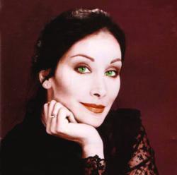 Mezzo soprano Bonita Nahoum Jaros